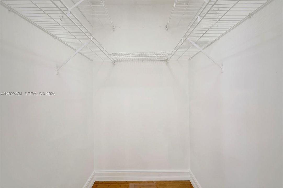 En Renta: $4,500 (4 camas, 2 baños, 2163 Pies cuadrados)