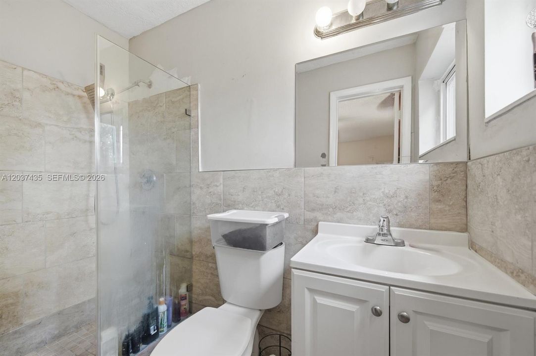 For Sale: $395,000 (3 beds, 2 baths, 1410 Square Feet)