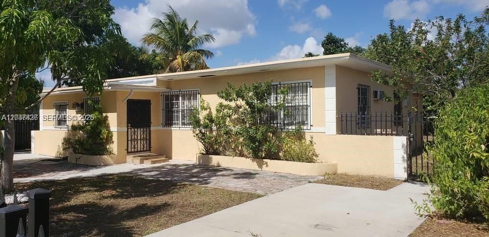 For Sale: $657,000 (0 beds, 0 baths, 1456 Square Feet)