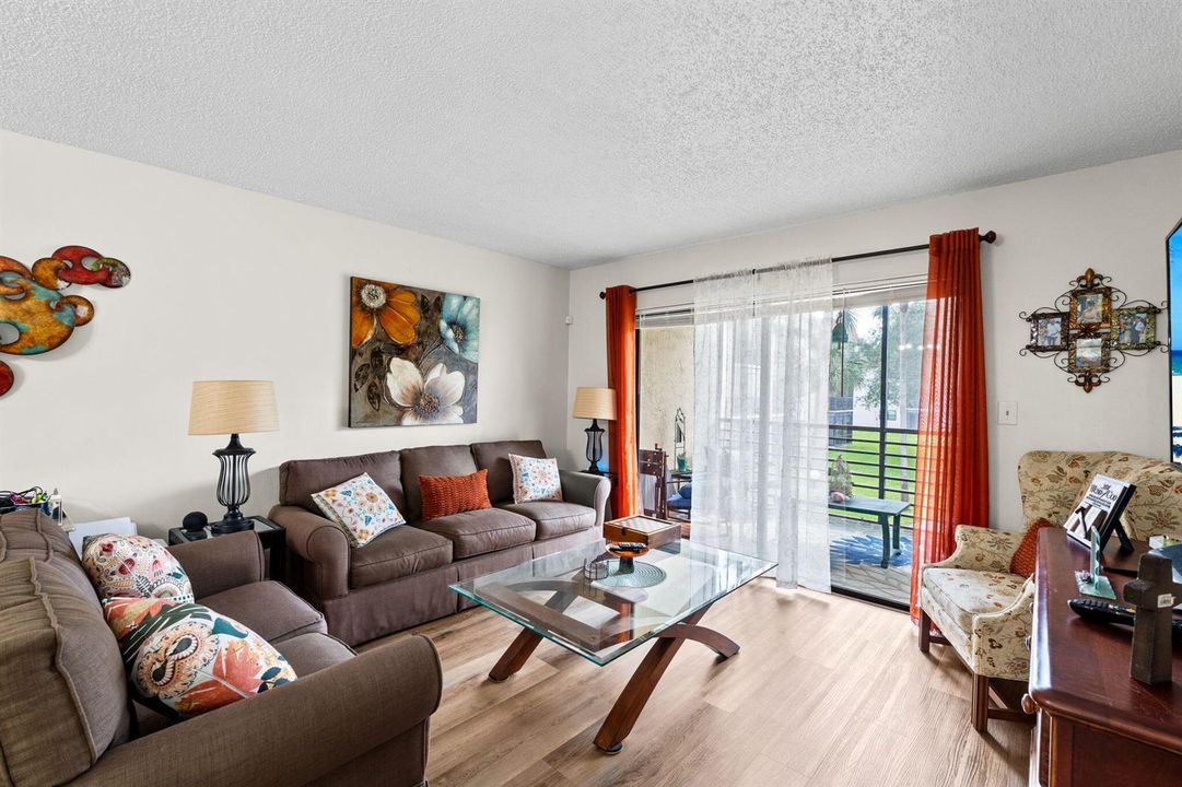 10-web-or-mls-A7406813