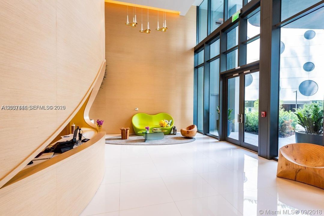 For Sale: $429,000 (1 beds, 1 baths, 622 Square Feet)
