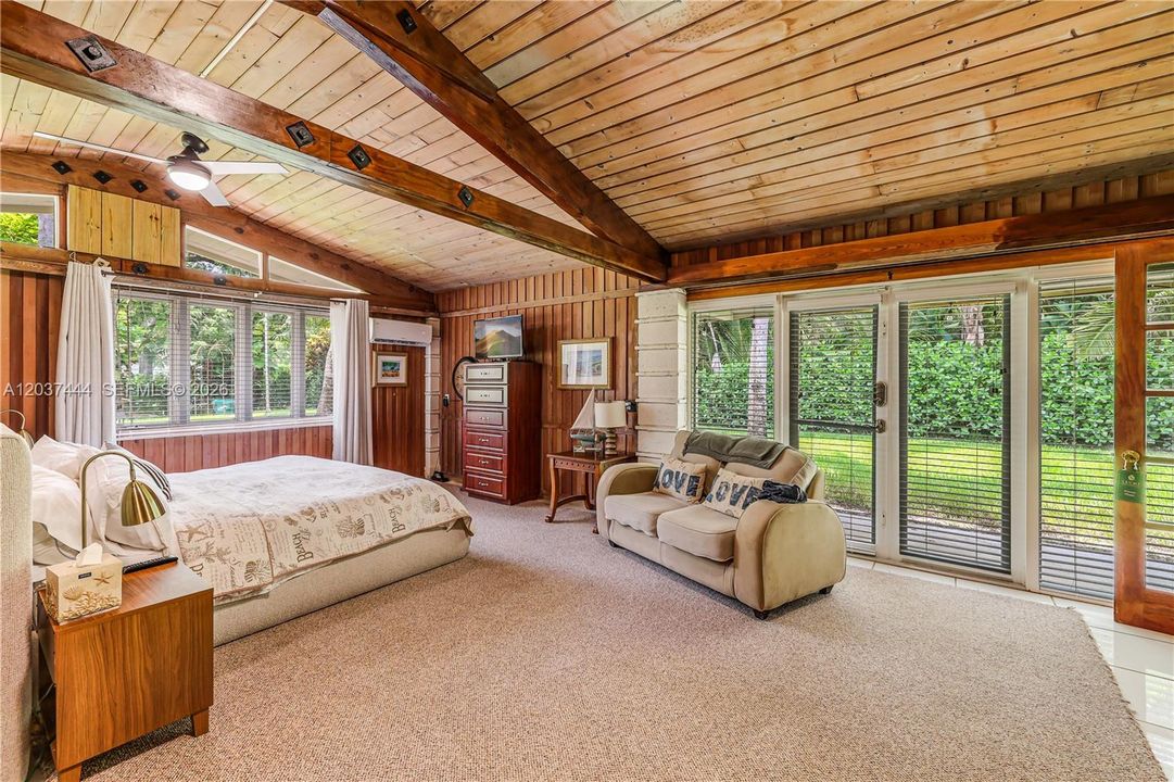 На продажу: $3,499,900 (5 спален, 5 ванн, 6159 Квадратных фут)
