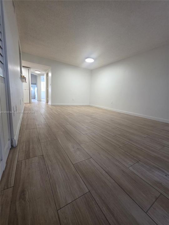 For Rent: $2,600 (3 beds, 2 baths, 1120 Square Feet)