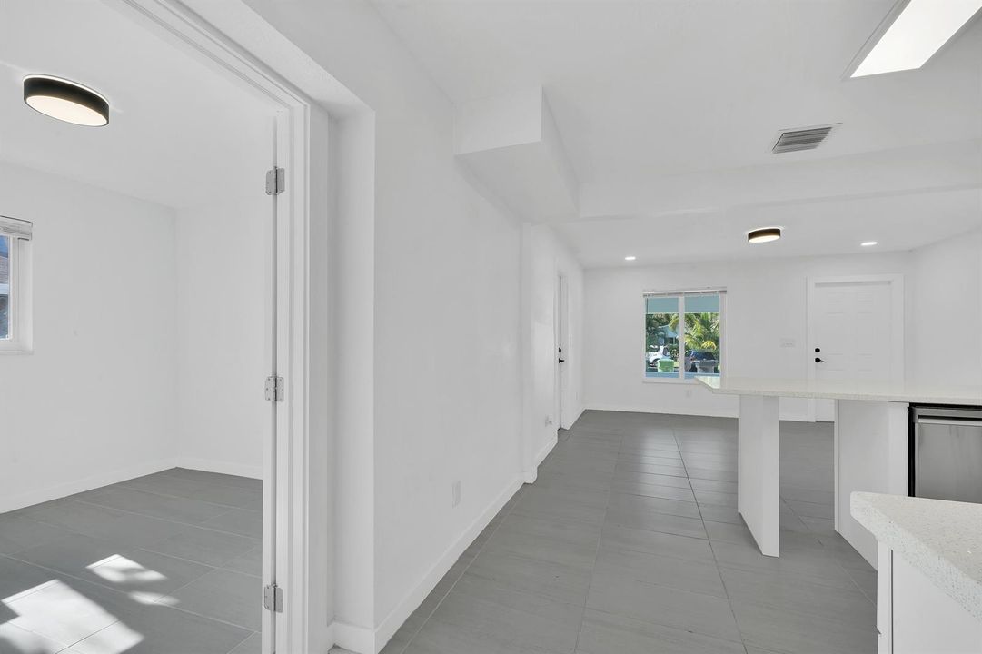 6 Guest Bedroom 3 (1)