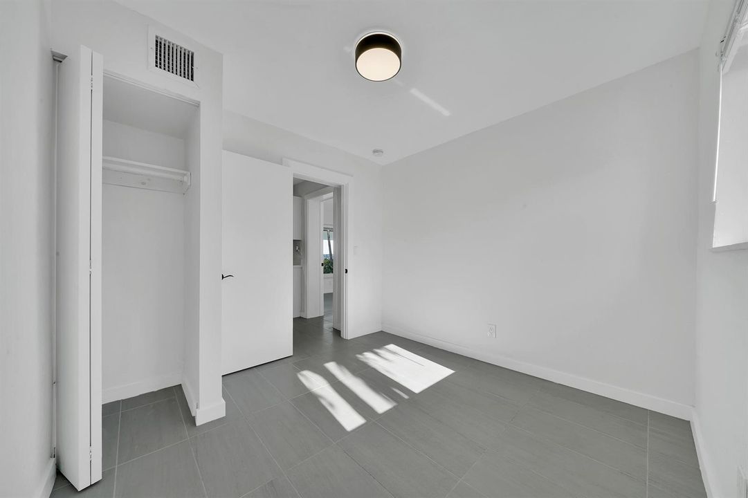 6 Guest Bedroom 3 (4)