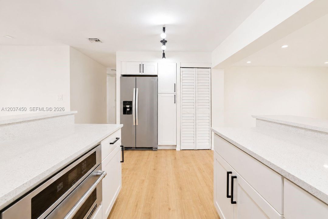 En Venta: $473,500 (4 camas, 2 baños, 1578 Pies cuadrados)