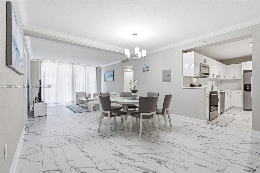 For Sale: $459,000 (2 beds, 2 baths, 1287 Square Feet)