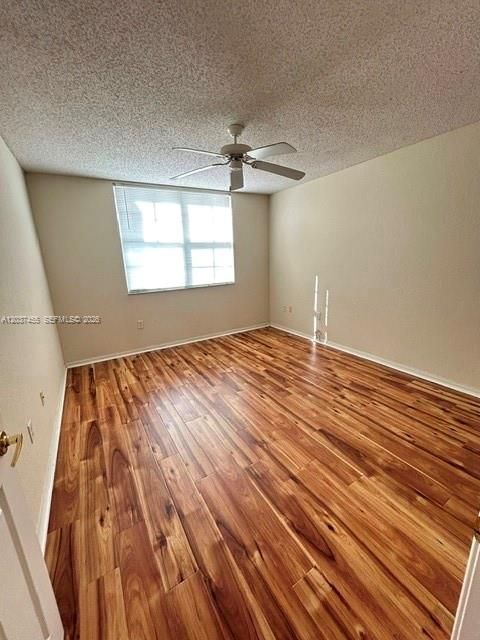 For Rent: $2,300 (2 beds, 2 baths, 1071 Square Feet)