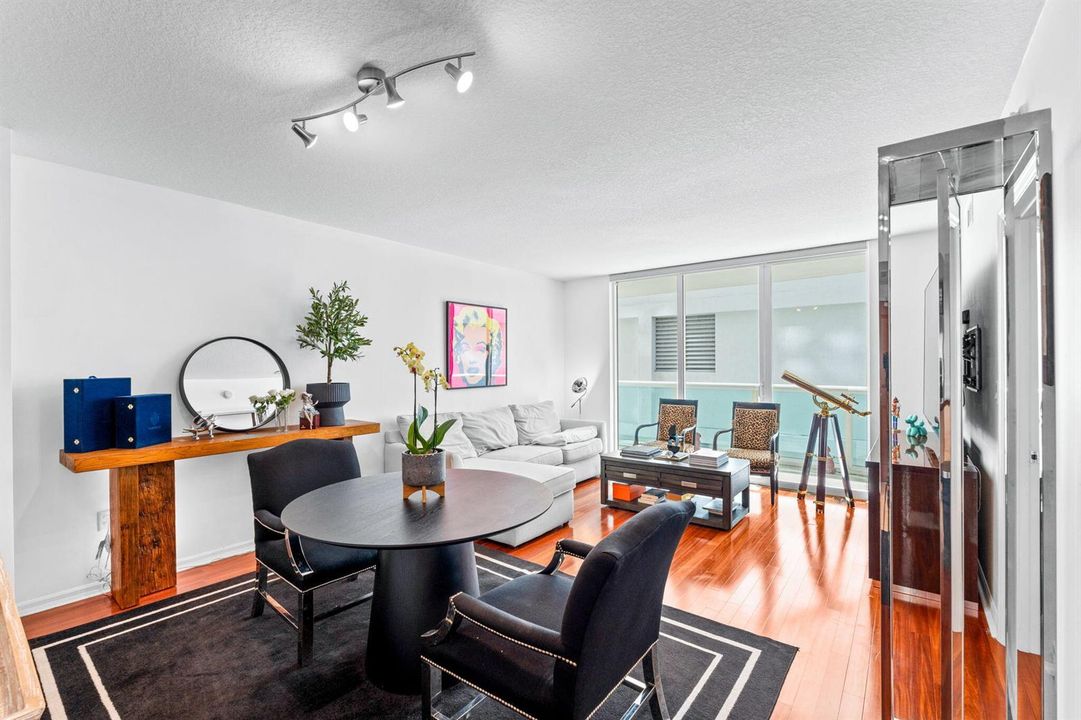 12-web-or-mls-A7402295