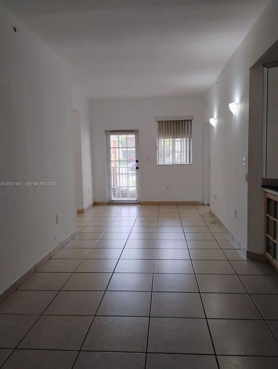 En Venta: $307,900 (3 camas, 2 baños, 1220 Pies cuadrados)