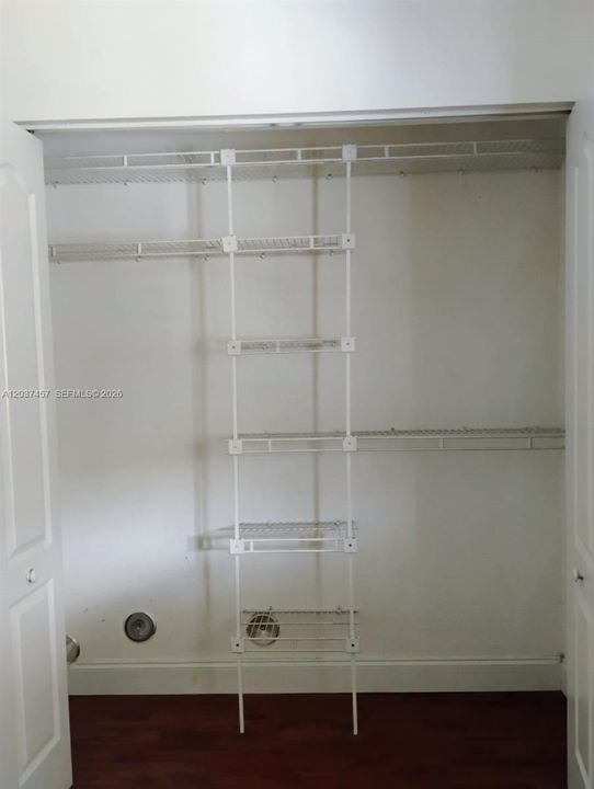 En Venta: $307,900 (3 camas, 2 baños, 1220 Pies cuadrados)