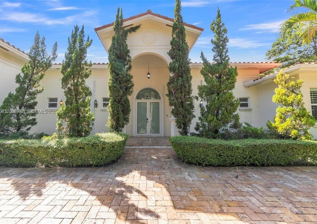 Недавно арендовано: $11,599 (5 спален, 6 ванн, 4391 Квадратных фут)