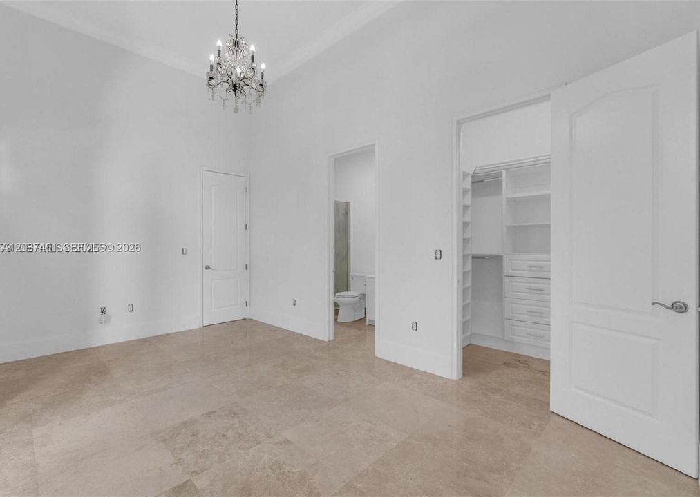 Недавно арендовано: $11,599 (5 спален, 6 ванн, 4391 Квадратных фут)
