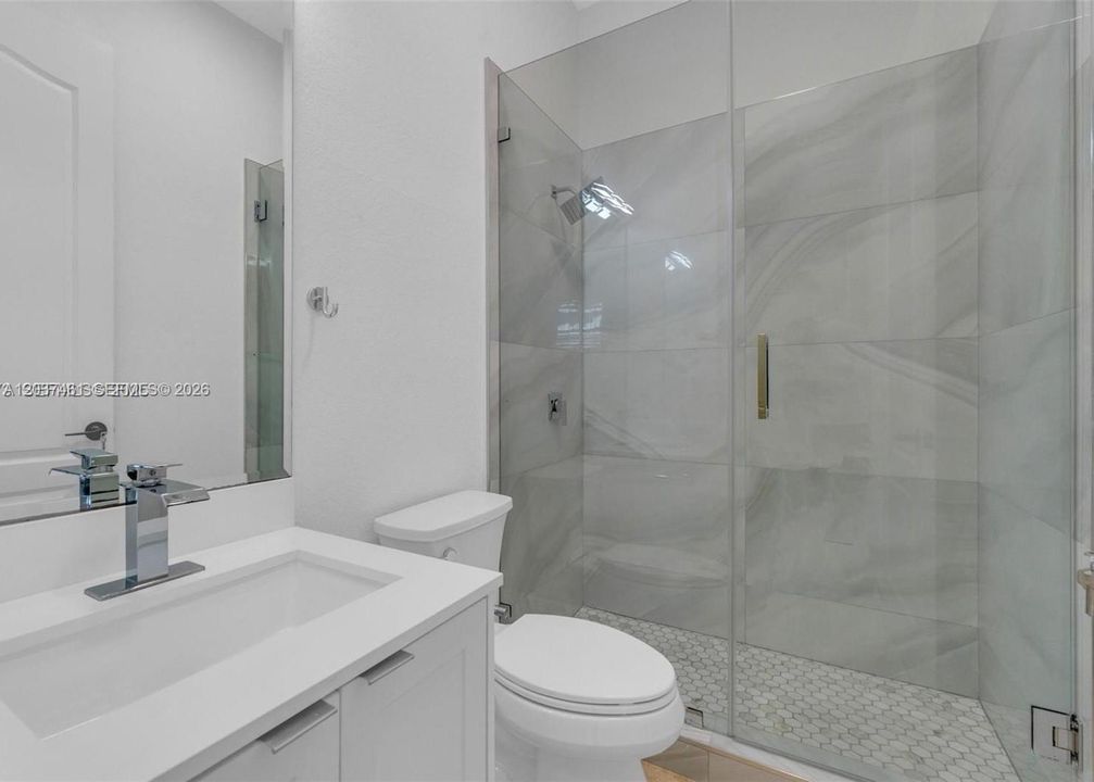 Недавно арендовано: $11,599 (5 спален, 6 ванн, 4391 Квадратных фут)