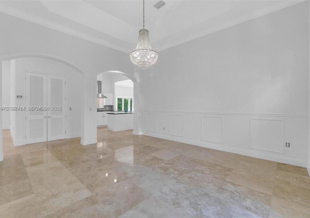 Недавно арендовано: $11,599 (5 спален, 6 ванн, 4391 Квадратных фут)