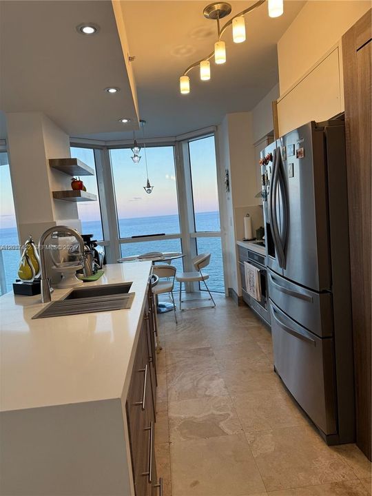 For Rent: $9,000 (3 beds, 2 baths, 1761 Square Feet)