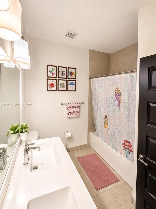 For Rent: $3,700 (3 beds, 2 baths, 1743 Square Feet)