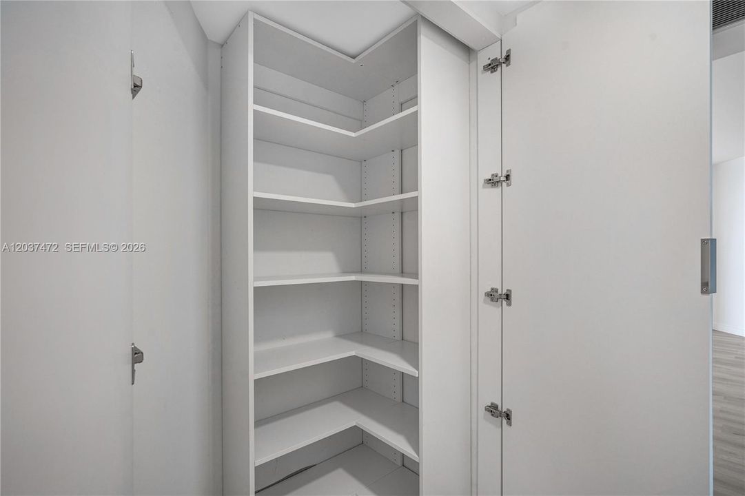 En Renta: $3,950 (2 camas, 2 baños, 1181 Pies cuadrados)
