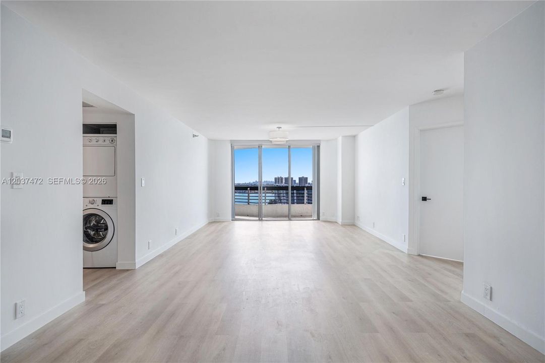 En Renta: $3,950 (2 camas, 2 baños, 1181 Pies cuadrados)