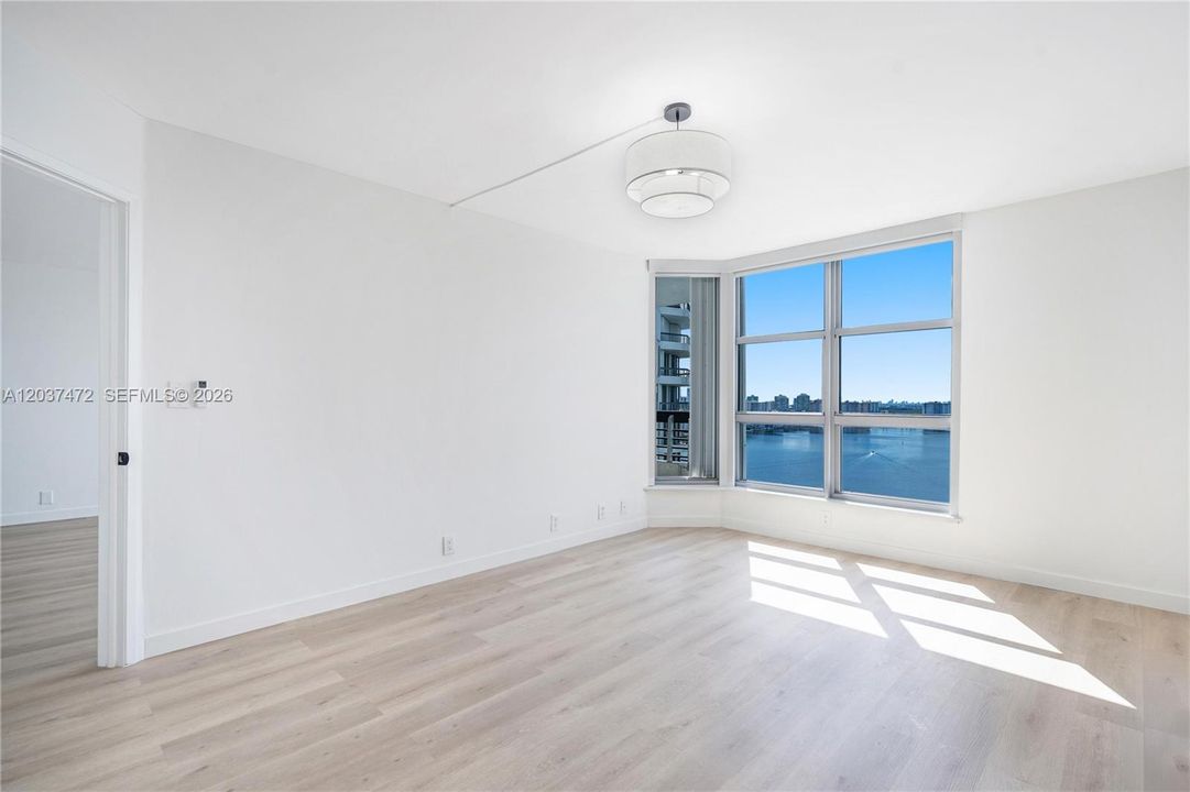 En Renta: $3,950 (2 camas, 2 baños, 1181 Pies cuadrados)