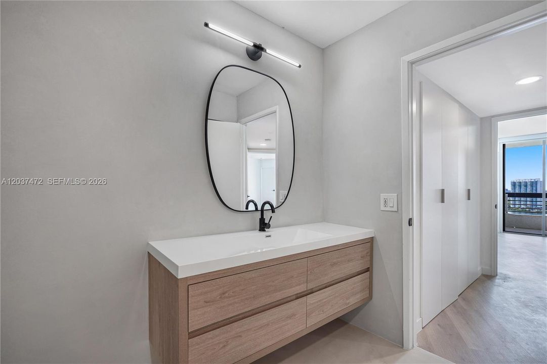 En Renta: $3,950 (2 camas, 2 baños, 1181 Pies cuadrados)