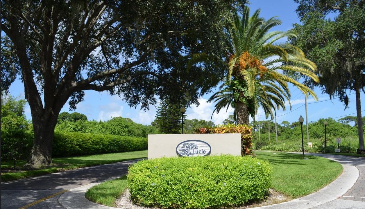 Vista St Lucie - Entrance -1