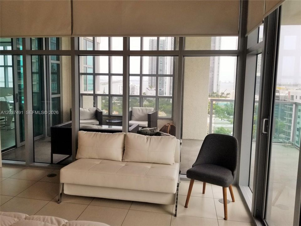 For Rent: $5,300 (2 beds, 2 baths, 1263 Square Feet)