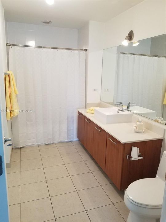 For Rent: $5,300 (2 beds, 2 baths, 1263 Square Feet)
