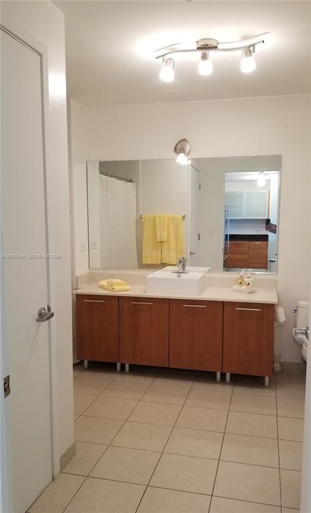 For Rent: $5,300 (2 beds, 2 baths, 1263 Square Feet)