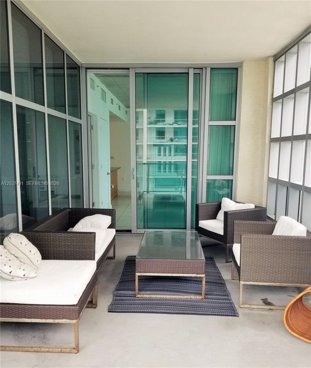 For Rent: $5,300 (2 beds, 2 baths, 1263 Square Feet)