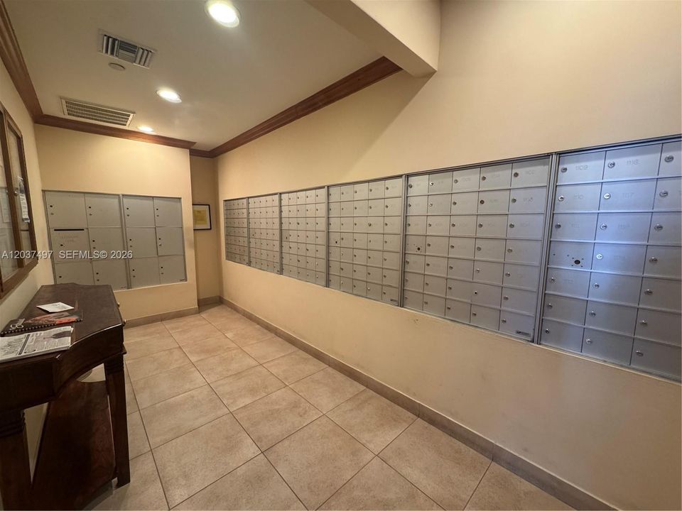 На продажу: $235,000 (0 спален, 1 ванн, 440 Квадратных фут)