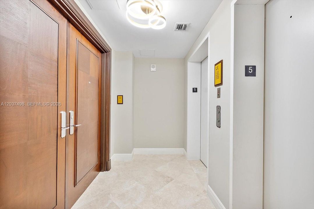 For Sale: $1,390,000 (2 beds, 2 baths, 1798 Square Feet)