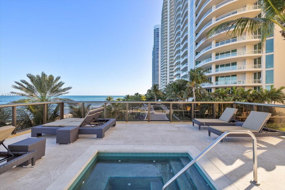 For Sale: $1,390,000 (2 beds, 2 baths, 1798 Square Feet)