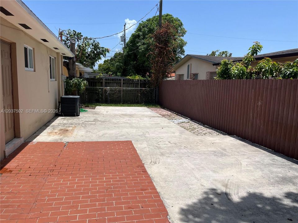 For Sale: $1,125,000 (0 beds, 0 baths, 2079 Square Feet)