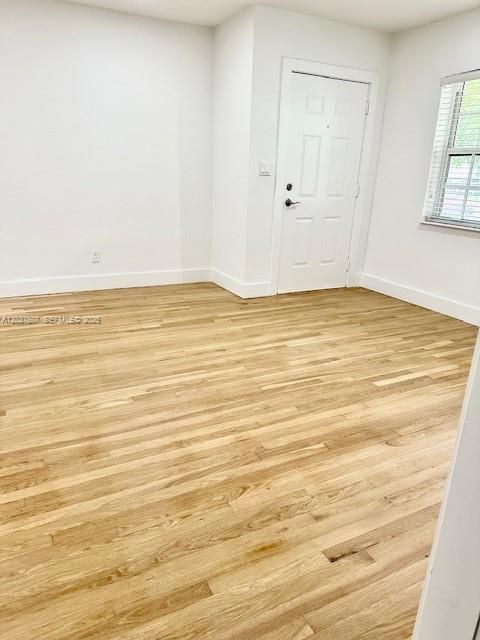 For Rent: $4,200 (3 beds, 2 baths, 1238 Square Feet)