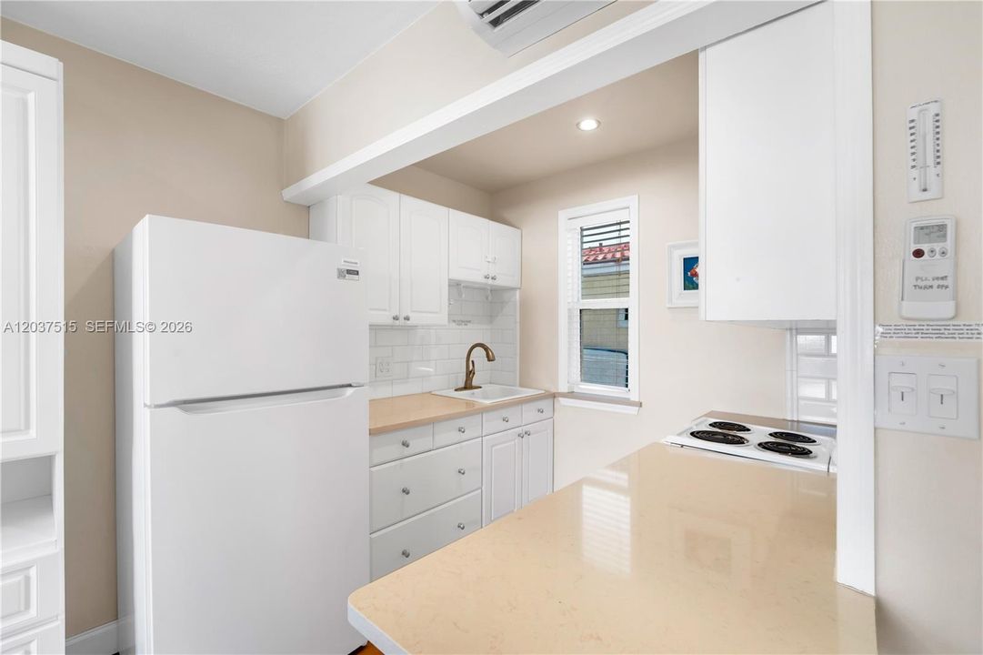 For Sale: $235,000 (0 beds, 1 baths, 260 Square Feet)