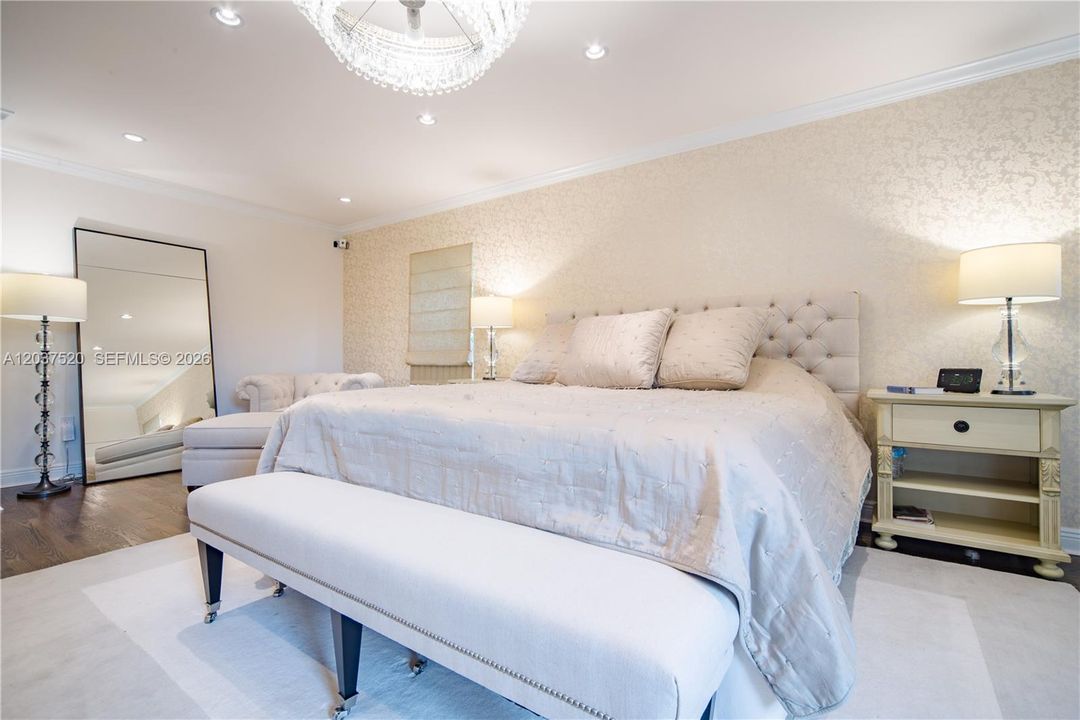 King sized bed