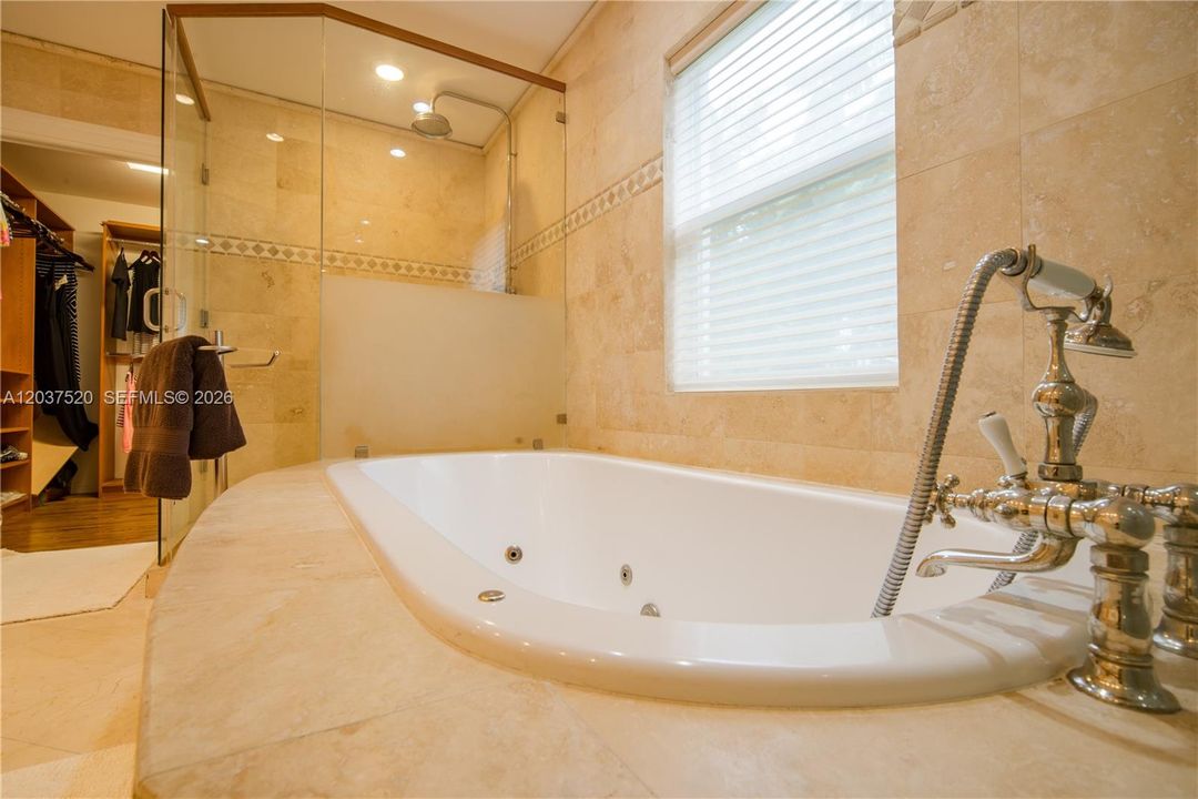 For Rent: $12,500 (4 beds, 4 baths, 3220 Square Feet)