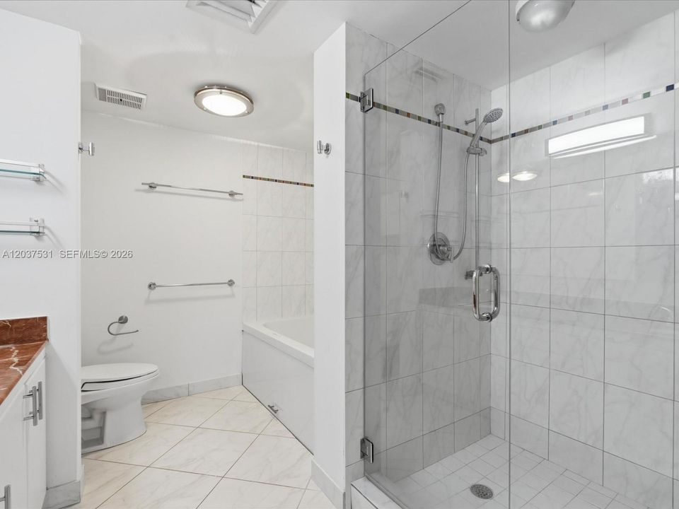 For Sale: $399,900 (2 beds, 2 baths, 1154 Square Feet)