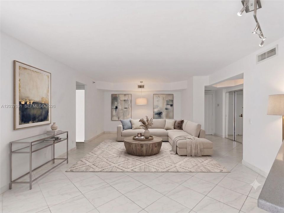 For Sale: $399,900 (2 beds, 2 baths, 1154 Square Feet)