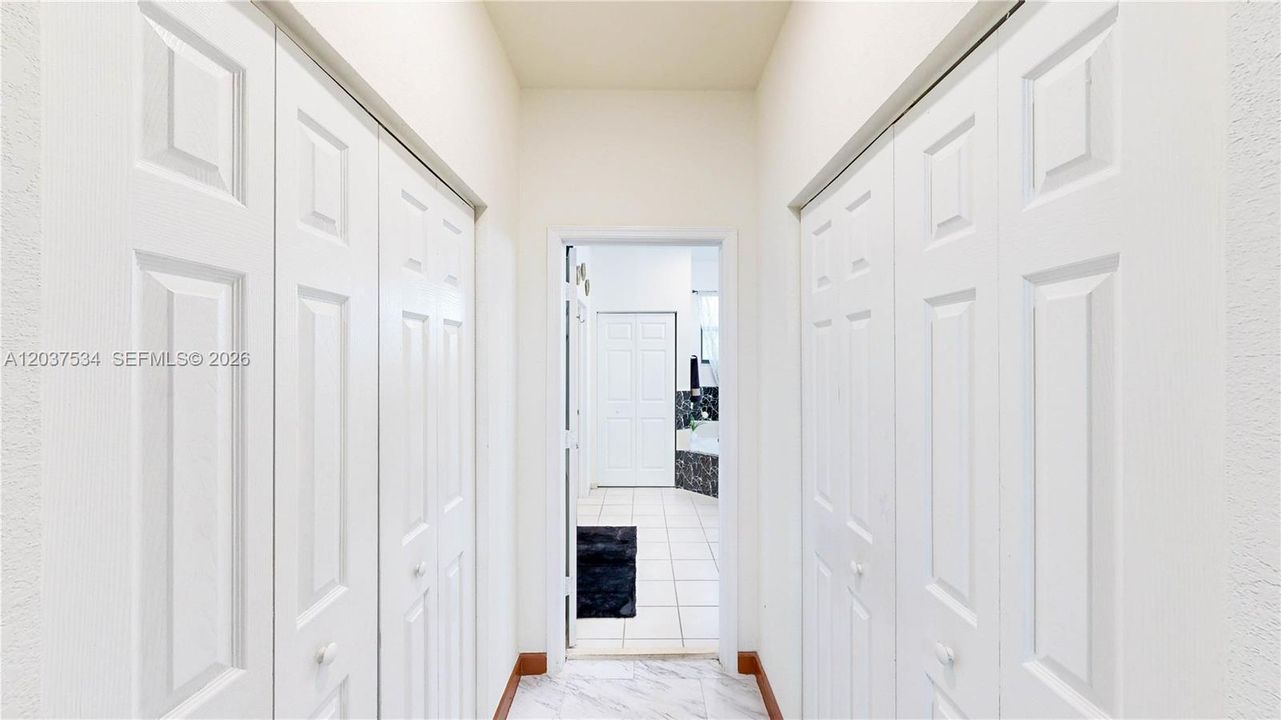 For Sale: $660,000 (5 beds, 4 baths, 3696 Square Feet)