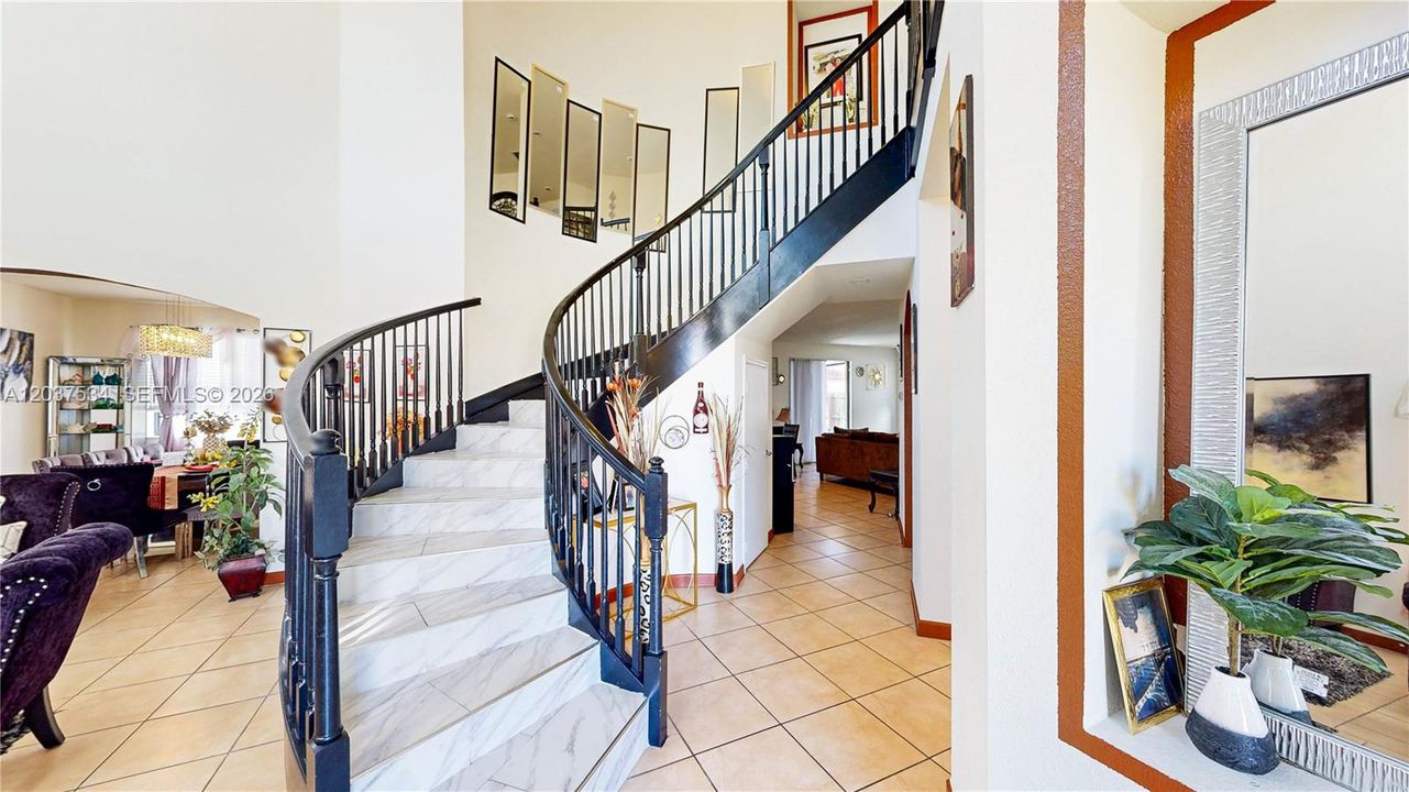 For Sale: $660,000 (5 beds, 4 baths, 3696 Square Feet)