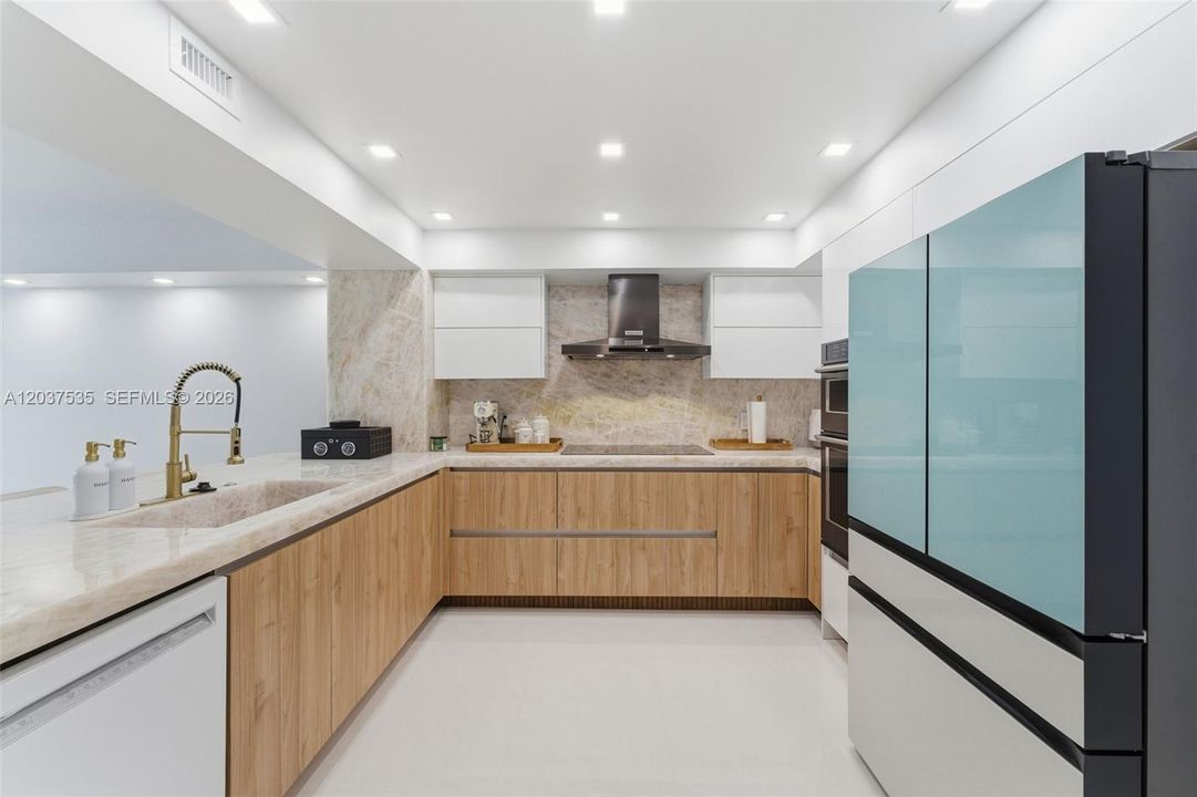 На продажу: $625,000 (1 спален, 1 ванн, 1088 Квадратных фут)