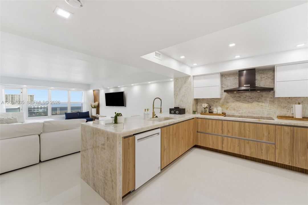 На продажу: $625,000 (1 спален, 1 ванн, 1088 Квадратных фут)