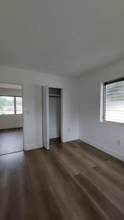 Recently Rented: $1,950 (2 beds, 1 baths, 1285 Square Feet)