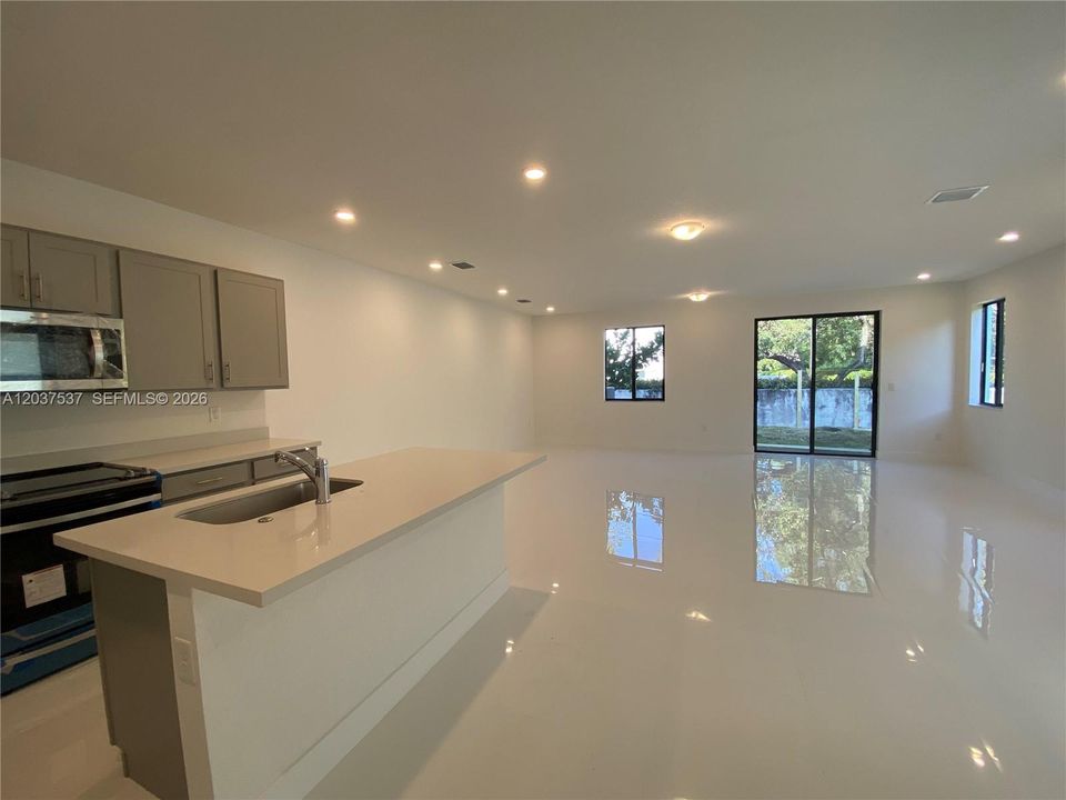 For Rent: $4,000 (4 beds, 3 baths, 2313 Square Feet)