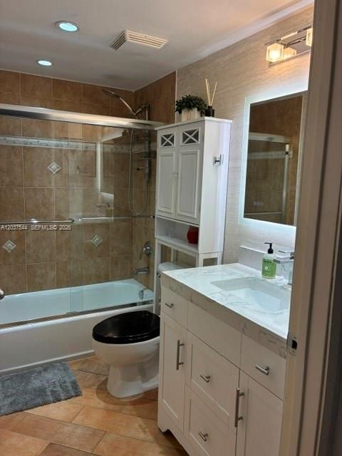 For Sale: $420,000 (1 beds, 1 baths, 950 Square Feet)