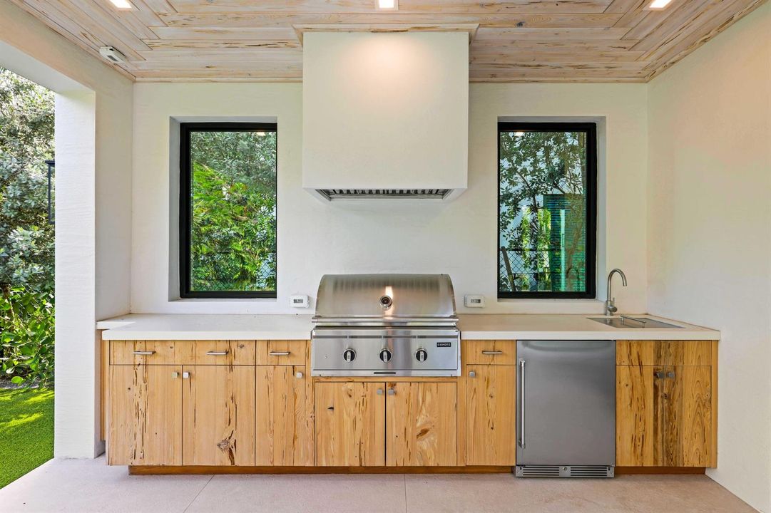 Summer Kitchen