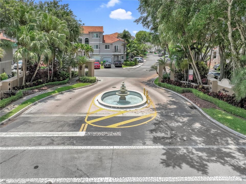 For Sale: $469,900 (4 beds, 2 baths, 1812 Square Feet)