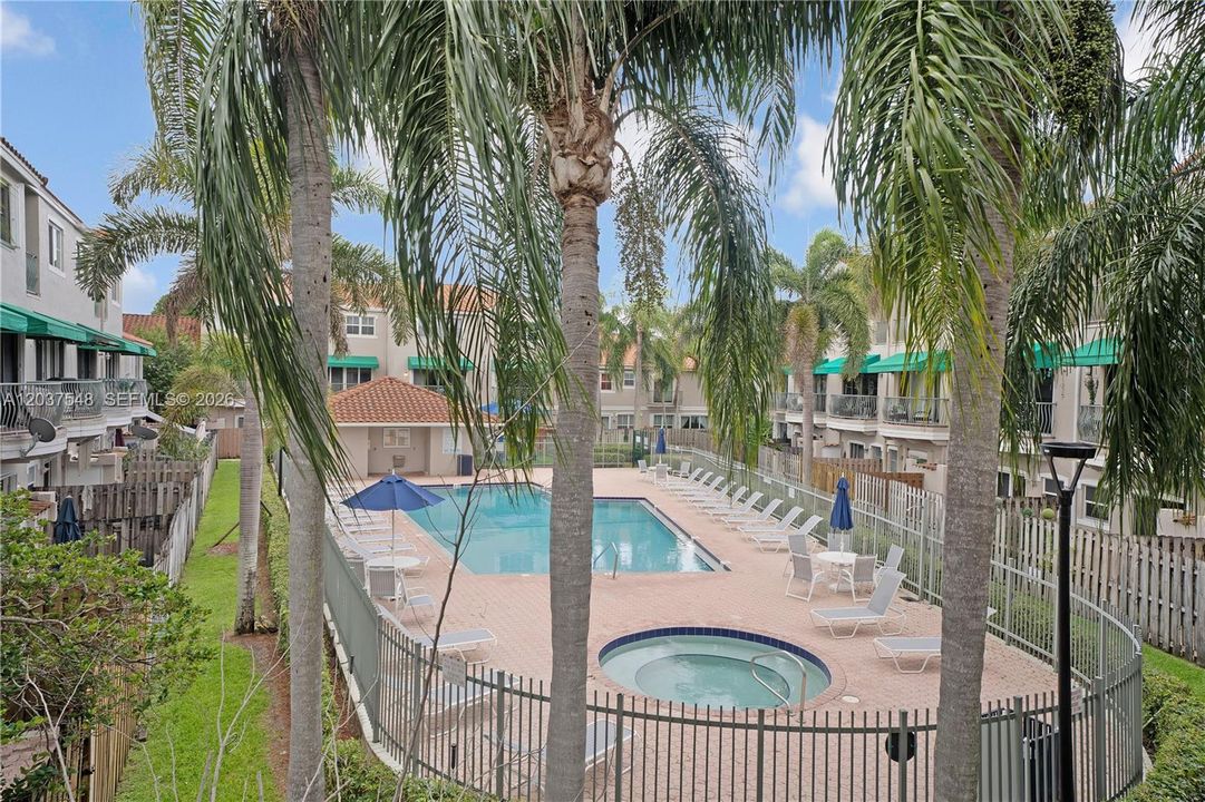 For Sale: $469,900 (4 beds, 2 baths, 1812 Square Feet)